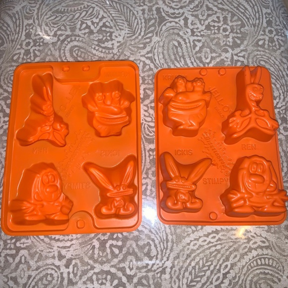 2 Vintage 1996 Nickelodeon Ren & Stimpy Ickis Krumm Jello Jiggler Molds - Picture 1 of 2